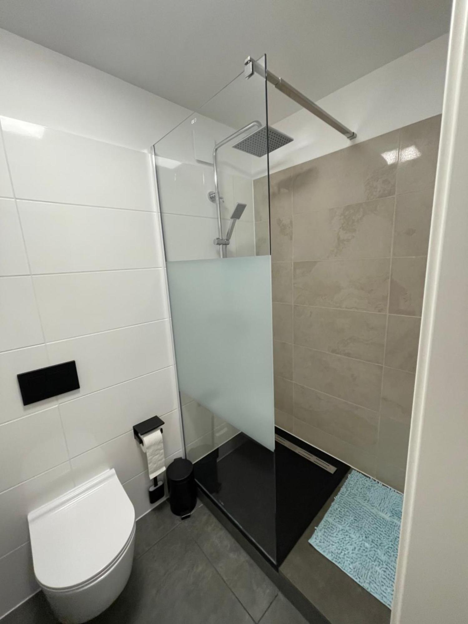 Aviators Guest House - Premium Room Strausberg Ngoại thất bức ảnh